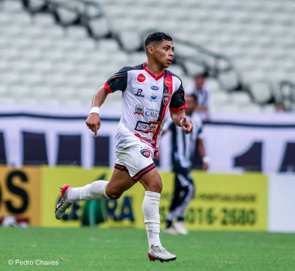 Vitor Jacaré está acertado com o Ceará (Foto: Pedro Chaves)