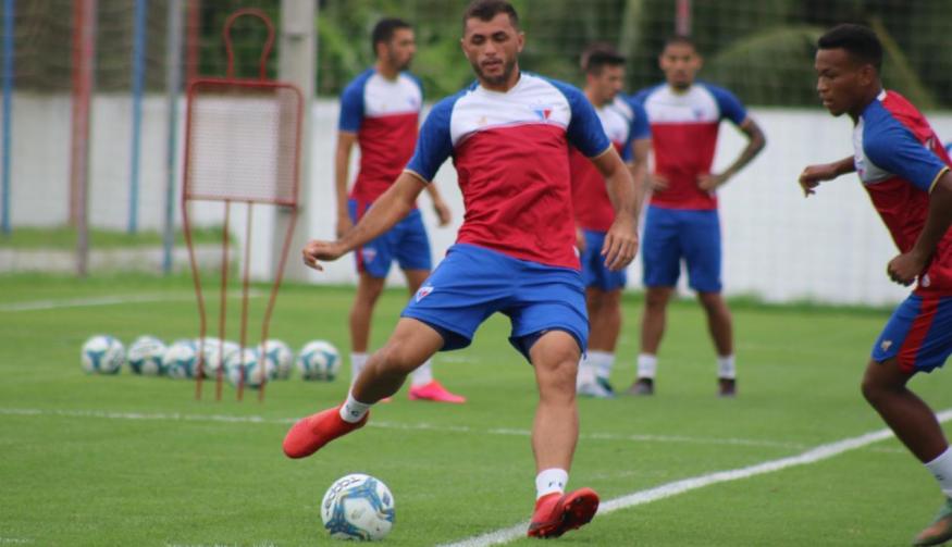 Ansioso para jogar, Edson Cariús destaca trabalho forte para jogar pelo Fortaleza