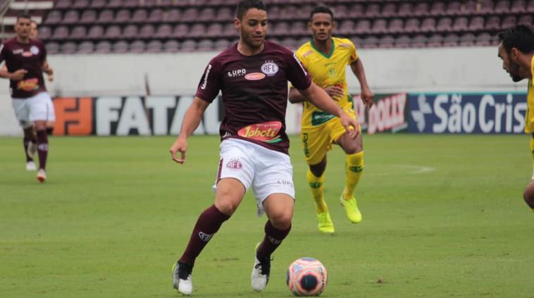 Titular da Ferroviária fala em ano especial e espera conquistar objetivos