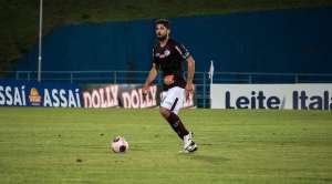 Ativa no mercado, Ponte avança em negociação por zagueiro da Ferroviária