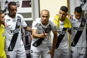 Com pagamento das cotas de TV, Ponte Preta acerta salários e põe casa em ordem