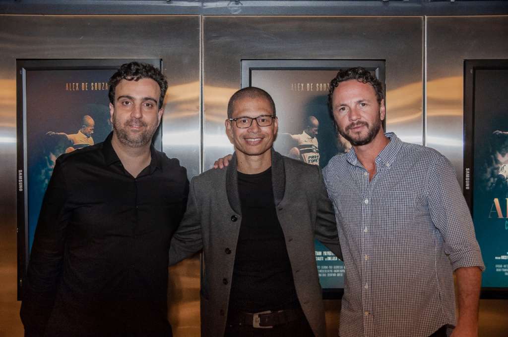 Documentário sobre jogador Alex chega às plataformas digitais 