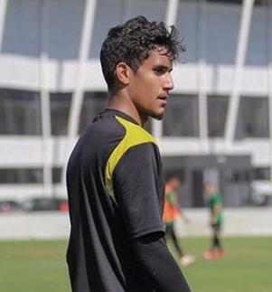 Goleiro ex-Santos comemora volta aos treinos em Portugal