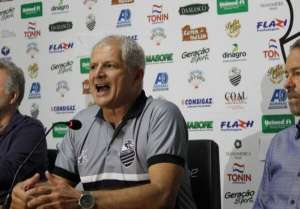 Em alta, técnico comenta possível renovação com time do Paulista A3