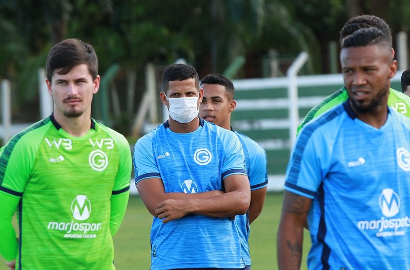 Time do Brasileirão fecha acordo com elenco para redução salarial do mês de maio