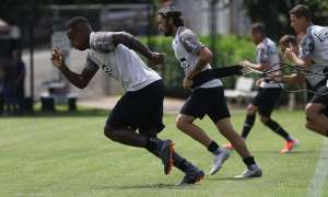 Focada em reforços, Ponte Preta adia decisão por reformulação do elenco