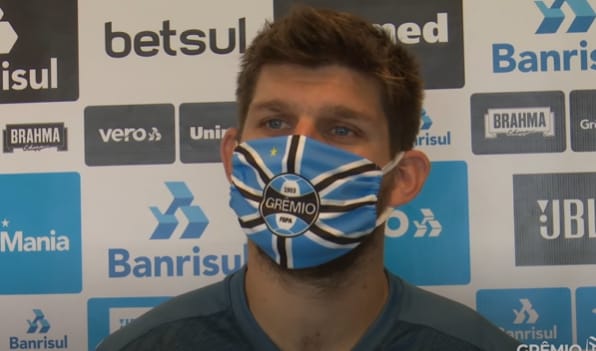 Gaúcho: Zagueiro comemora retorno aos treinos no Grêmio: ‘Uma rotina boa’