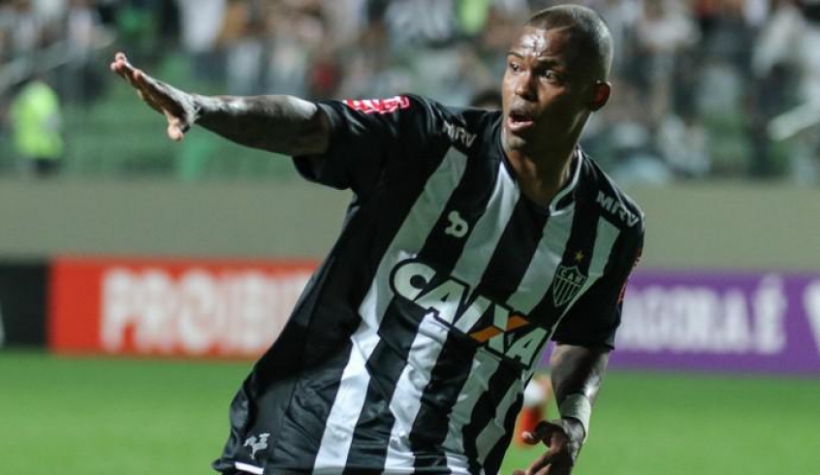 Presidente do Atlético-MG diz que já quitou empréstimo para pagar por Maicosuel