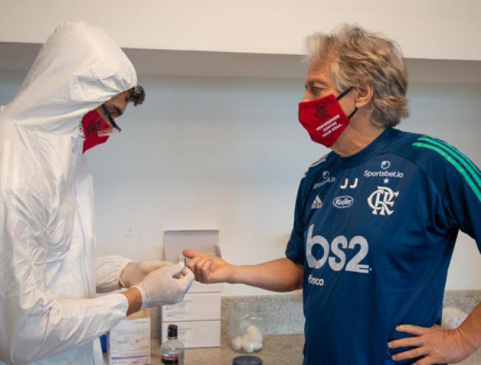 Flamengo ignora recomendação e volta a treinar nos campos do Ninho do Urubu