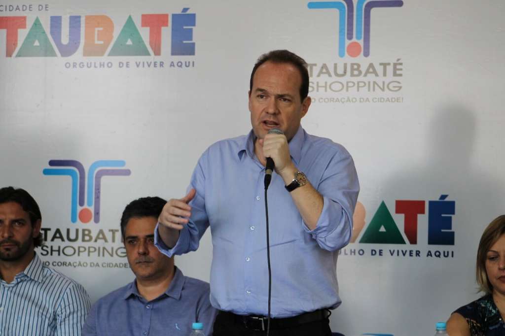 Carlito Arini está confiante na manutenção do elenco (Foto: Caíque Toledo/Taubaté)