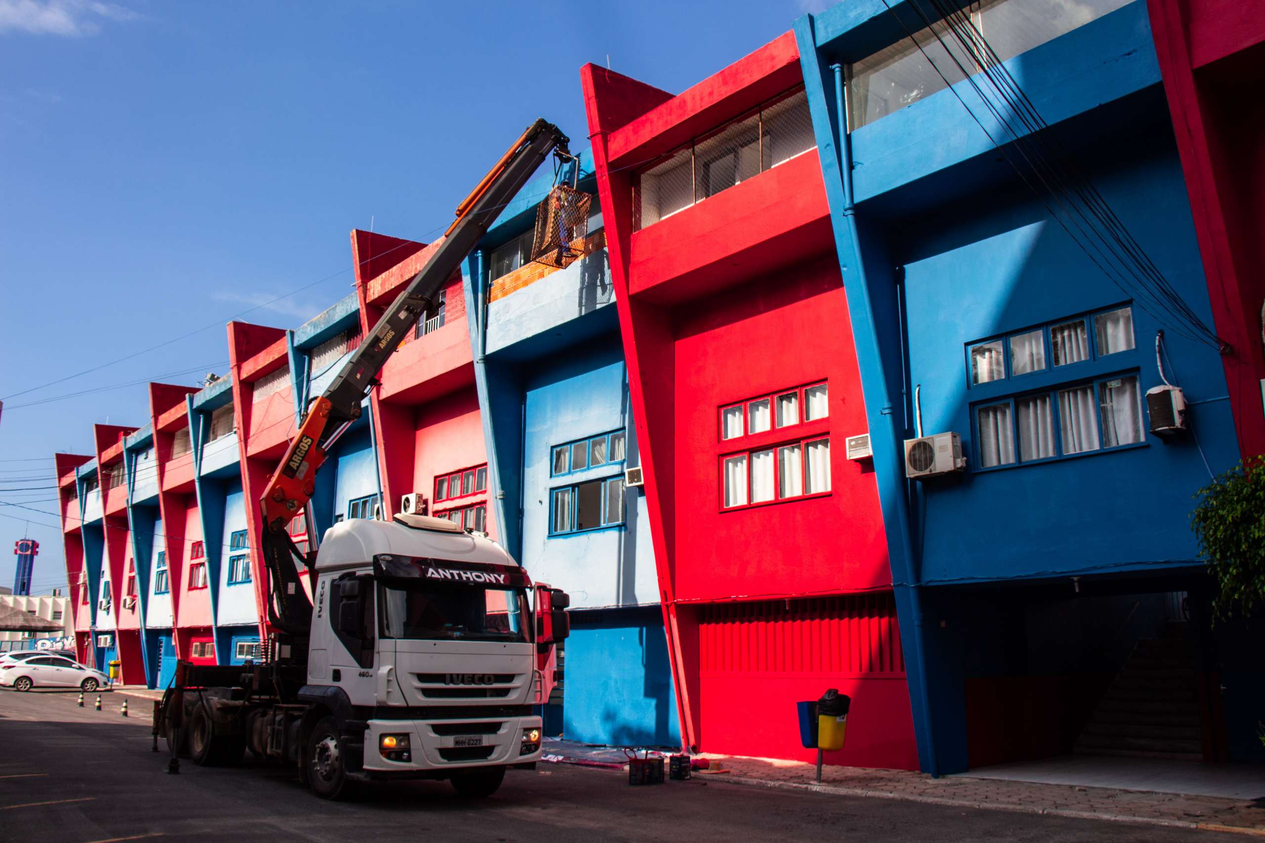 Focado na Série D, Marcílio Dias inicia pintura das arquibancadas do Hercílio Luz
