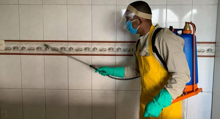 Clube do Cariocão realiza sanitização para combater Covid-19