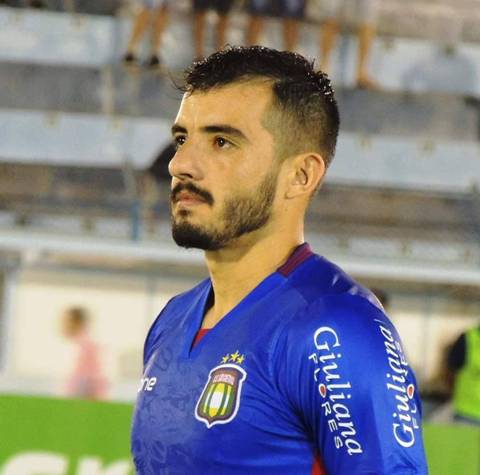 Paulista A2: Meia relembra momentos pelo São Caetano e comenta sobre treinos em casa