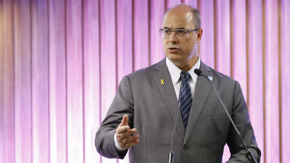 Governador do RJ sinaliza retorno de futebol e deve ter apoio de Crivella