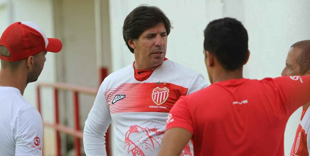 Do interior paulista à dono da América: ex-zagueiro do Guarani completa 57 anos Do interior paulista à dono da América: ex-zagueiro do Guarani completa 57 anos