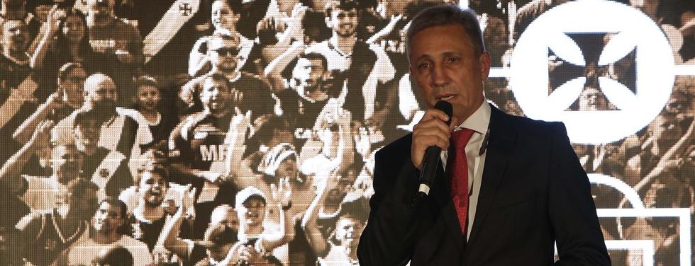Presidente do Vasco não poupa críticas a Botafogo e Fluminense