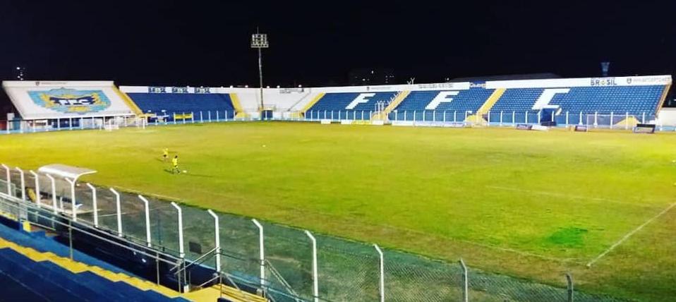 Téia, Muller e John Kennedy; conheça histórias do estádio Cláudio Rodante