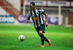 De saída do Atlético-MG, Ricardo Oliveira entra na mira de time do Brasileirão