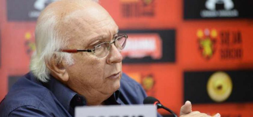 Milton Bivar ironiza futebol sem torcida: “chupar picolé sem tirar o papel”
