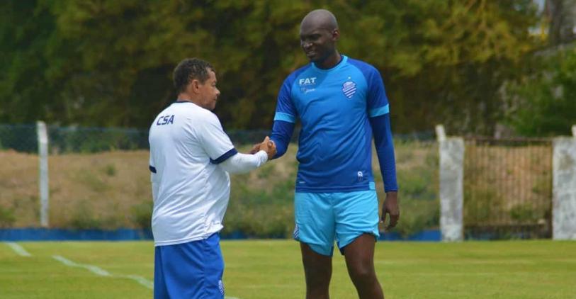 Atrás dos 150 jogos, Leandro Souza quer CSA focado no segundo semestre