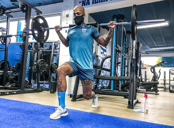 Catarinense: Avaí inicia semana sob expectativa dos treinamentos no gramado