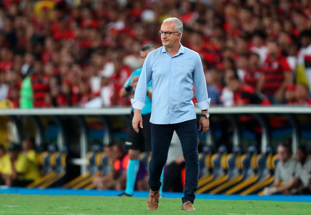 Dorival Júnior rejeita contar com ex-Santos e fala sobre Walter
