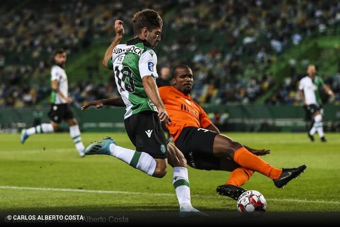 Na mira do Vasco, zagueiro se vê mais perto de time da Série B