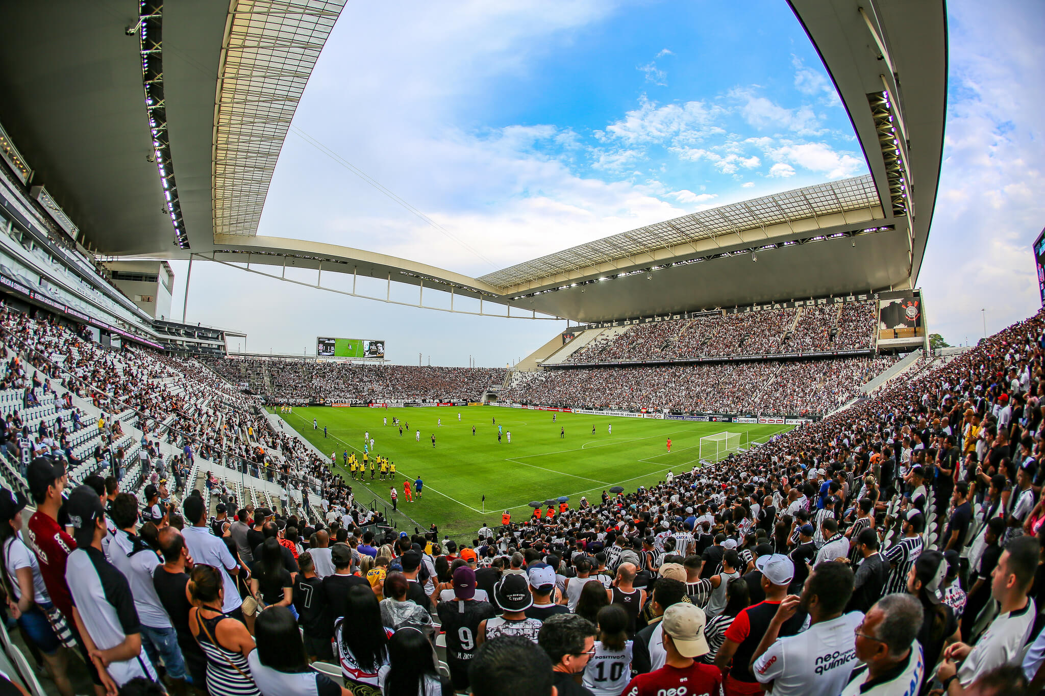 Corinthians prepara demissões de funcionários e jogadores da base