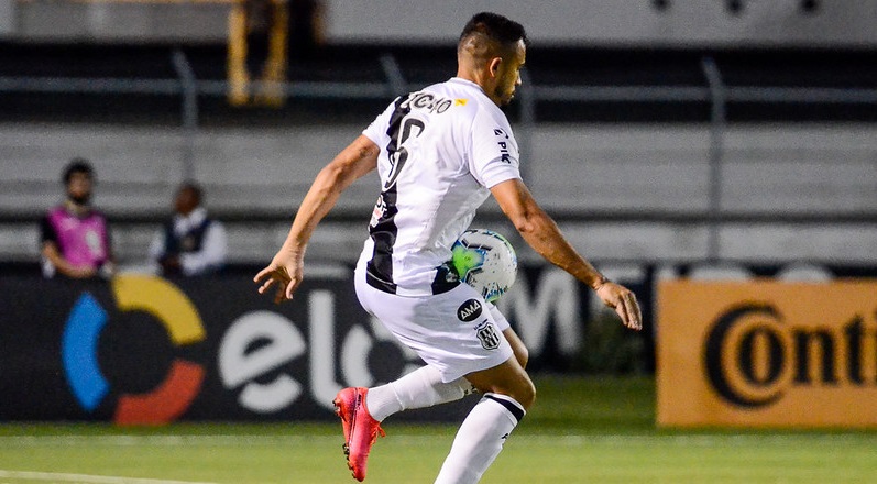 Mesmo com Ernandes à disposição, Brigatti elogia lateral da Ponte: ‘Gosto muito’