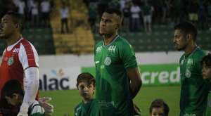 Grana cai, e Guarani acerta parte dos salários pendentes com o elenco