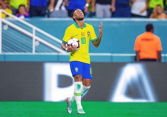 Neymar tem liminar na Justiça para suspender cobrança de R$ 88 mi; União contesta