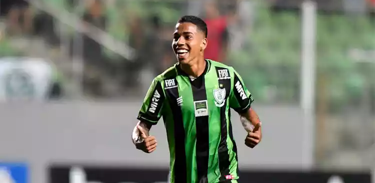 Camisa 10 de clube da Série B testa positivo para covid-19: ‘Não estou passando mal’