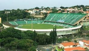 Como foram os 67 anos de história do Estádio Brinco de Ouro?