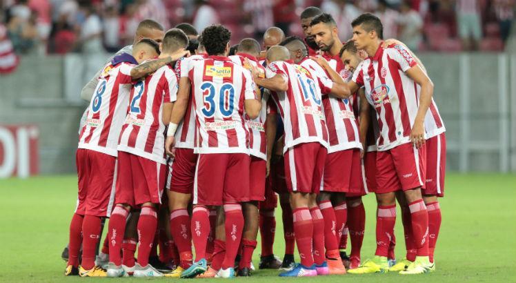 Com mais de mil candidatos, Náutico revela finalistas para escolha de nova camisa