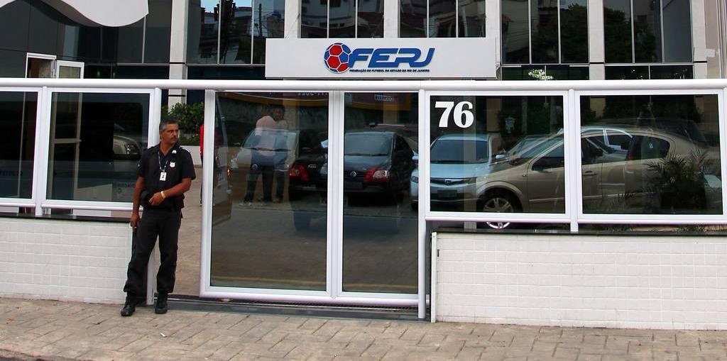 Ferj vê ‘retaliação’ e ‘ameaça’ por parte CREMERJ e quer volta do futebol