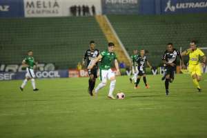 Eduardo Person minimiza atraso salarial no Guarani: 'Ninguém é mágico'