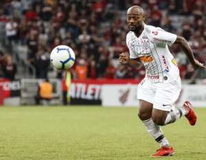 Com ídolos negros, Corinthians divulga vídeo antirracismo: 'Basta'