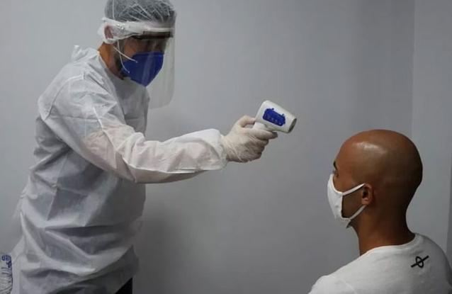 Com autorização e 24 jogadores, clube do Brasileirão volta aos treinos