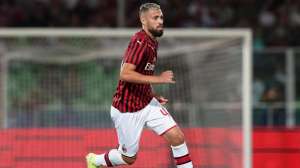 Ex-jogador do Flamengo se lesiona e poderá desfalcar Milan por um mês