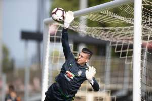 Entusiasmado, Taffarel rasga elogios a goleiro da Ponte Preta: 'Grande evolução'