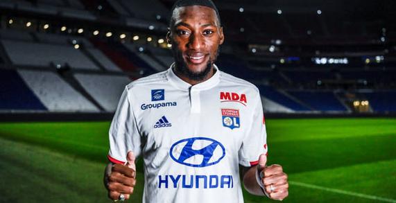 Lyon confirma a contratação de atacante do Villarreal por 11,5 mi de euros