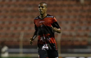 Paulistão: Lateral-esquerdo comemora renovação: 'Fico feliz em seguir no Ituano'