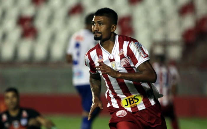 Com data marcada para voltar aos treinos, técnico projeta Náutico com três atacantes