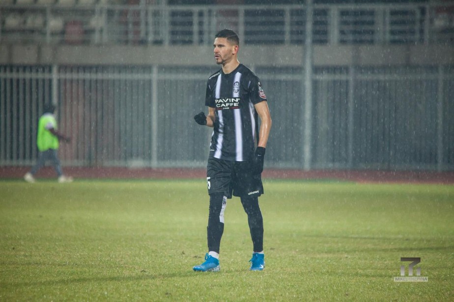 Ex-atacante do Treze-PB fala sobre retorno do futebol na Albânia: ‘Diferente’