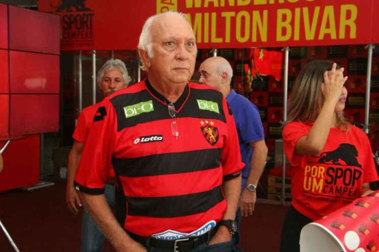 Presidente de clube pernambucano quer estádios com torcedores sem covid-19. Entenda!