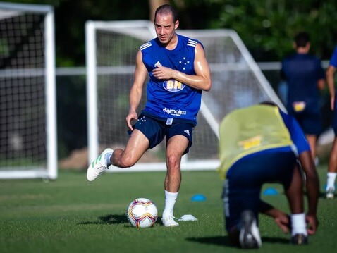 Ex-Corinthians sobre rebaixamento do Cruzeiro: “Virou terra de ninguém”