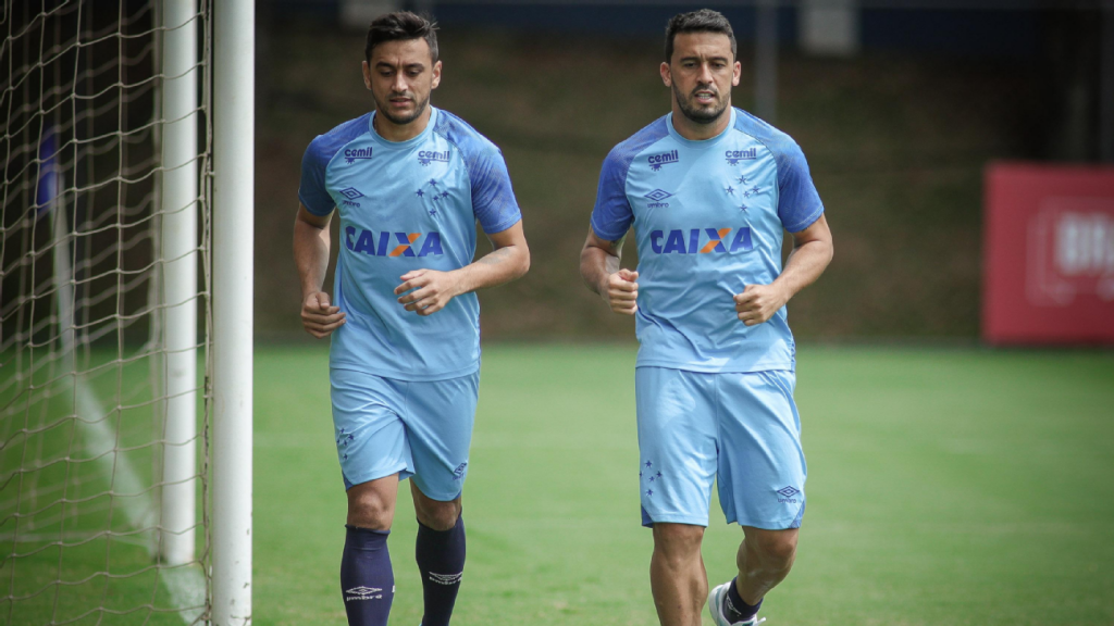 Robinho e Edilson deixaram o Cruzeiro