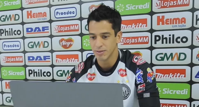 Ex-São Paulo, meia que vinha disputando o Paulistão é apresentado por time da Série B