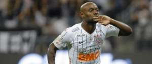 Atacante ex-Flamengo e Palmeiras se despede do Corinthians: 'Seguir novos ares'