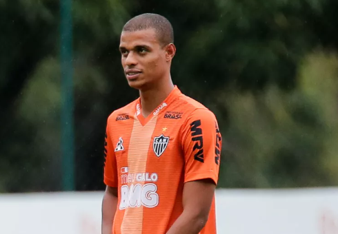 Fora dos planos, volante rescinde contrato com o Atlético-MG